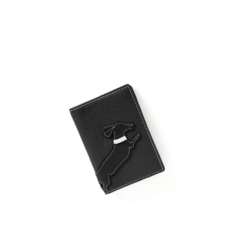 'En L'Air Voyage Téckel' Nappa Leather passport Holder Black