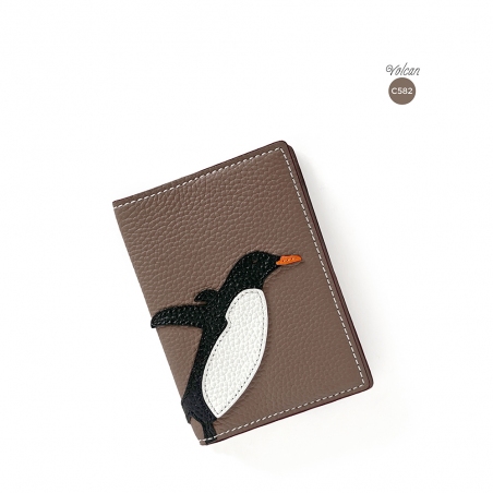 'En L'Air Voyage Pingouin' Étui de Passeport Cuir Nappa Volcan