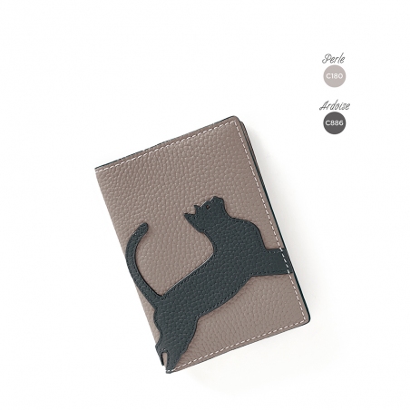 'En L'Air Voyage Chat' Nappa Leather passport Holder Pearl Grey