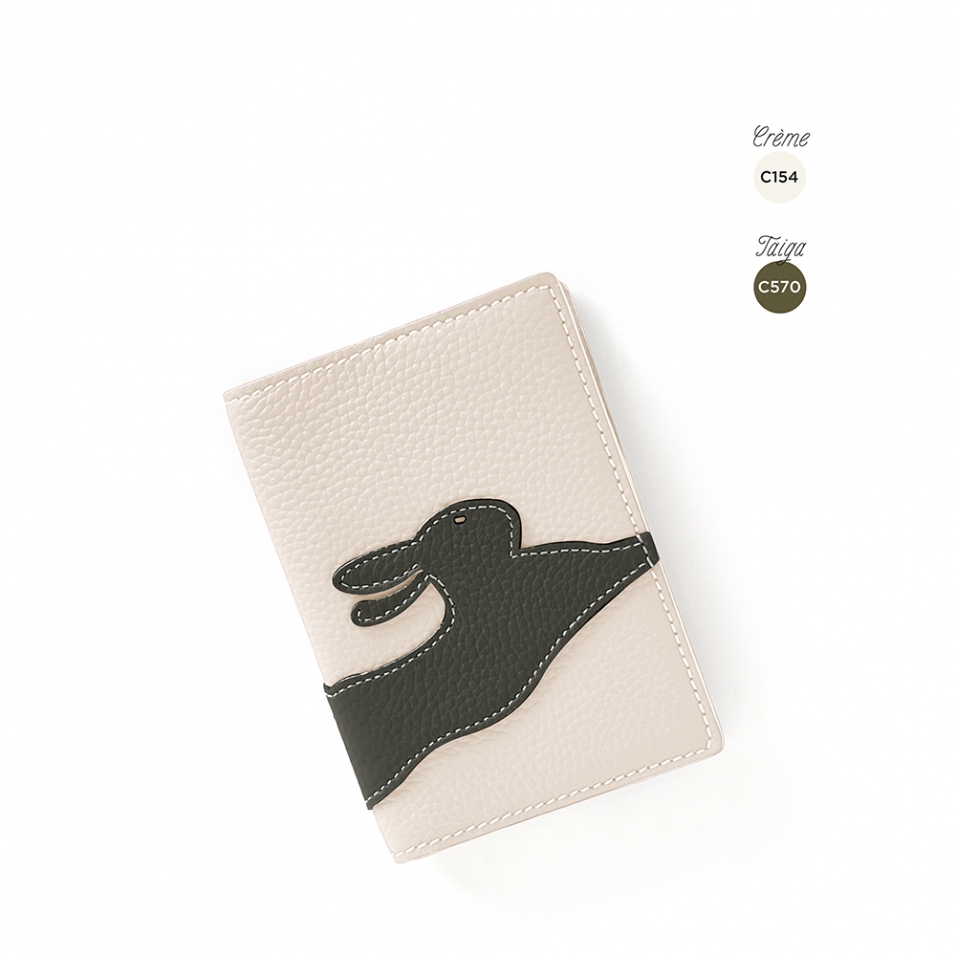 'En L'Air Voyage Lièvre' Nappa Leather passport Holder Cream