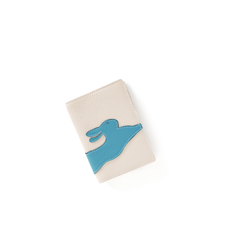 'En L'Air Voyage Lièvre' Nappa Leather passport Holder Cream
