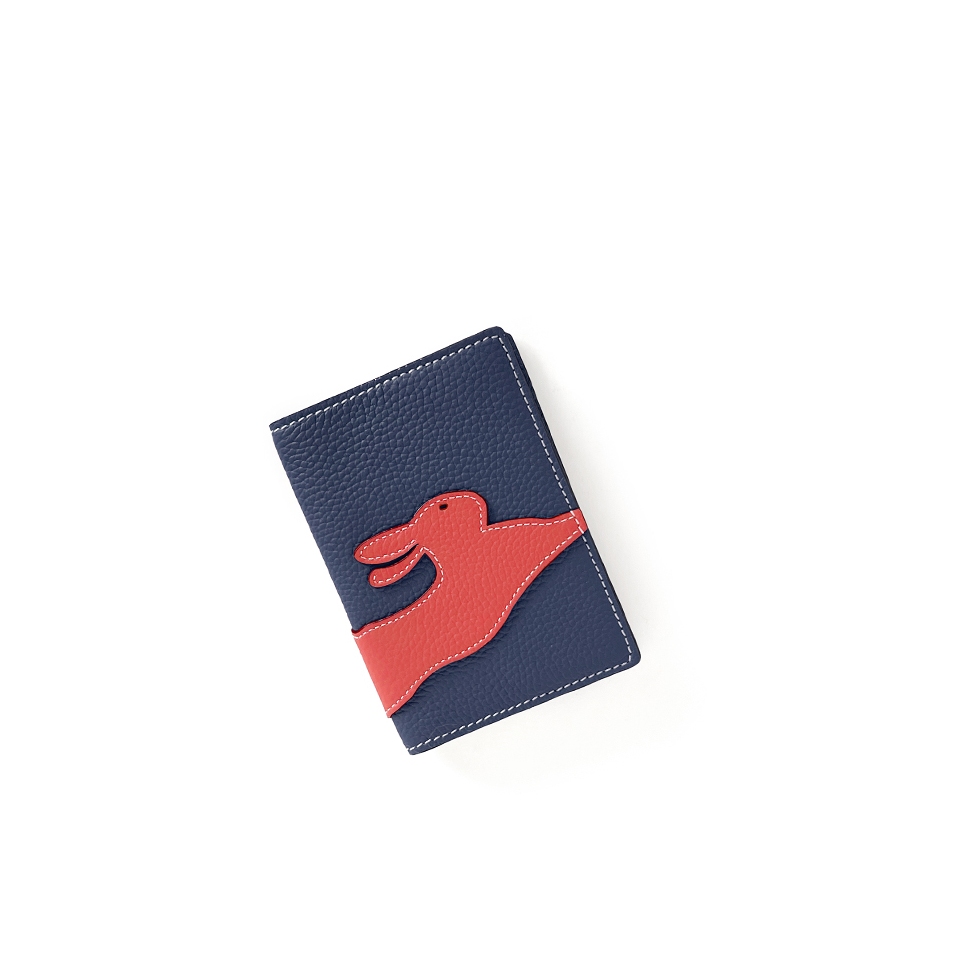 'En L'Air Voyage Lièvre' Nappa Leather passport HolderMarine