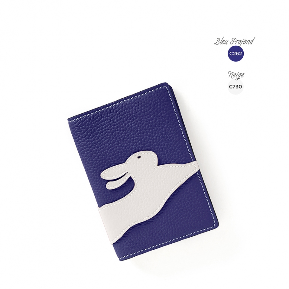 'En L'Air Voyage Lièvre' Nappa Leather Passport Holder Deep Blue