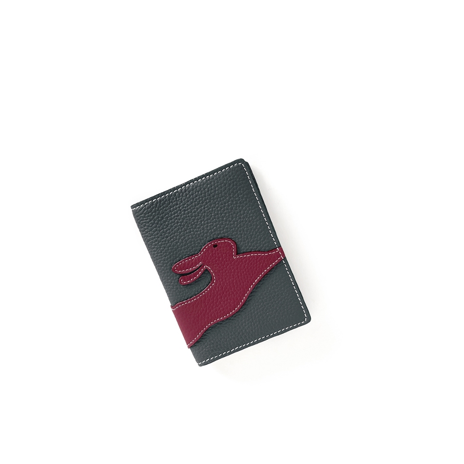 'En L'Air Voyage Lièvre' Nappa Leather Passport Holder Ardoise