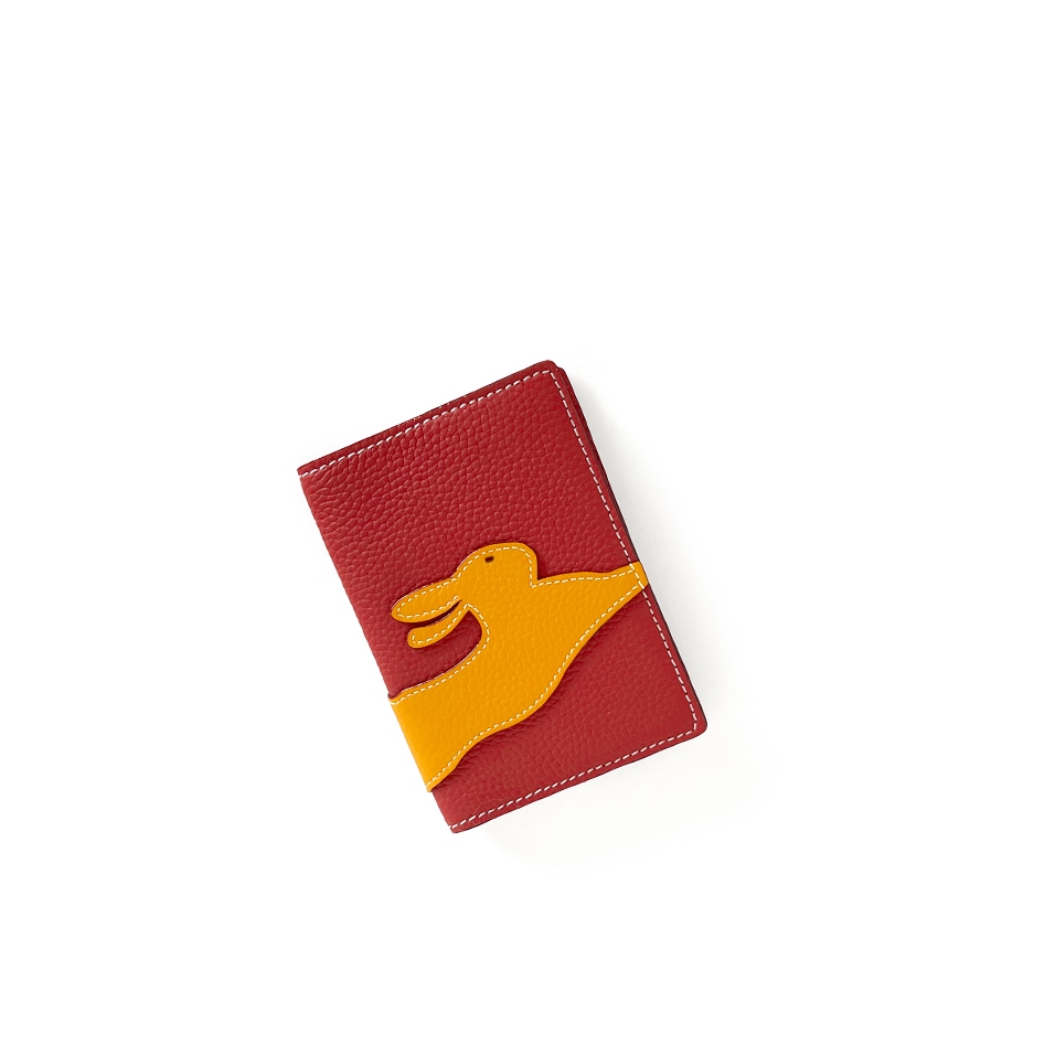 'En L'Air Voyage Lièvre' Nappa Leather Passport Holder Red