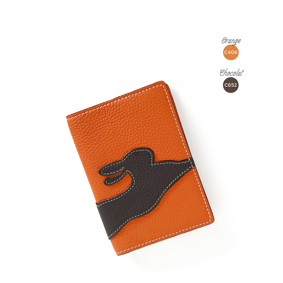 'En L'Air Voyage Lièvre' Nappa Leather Passport Holder Orange