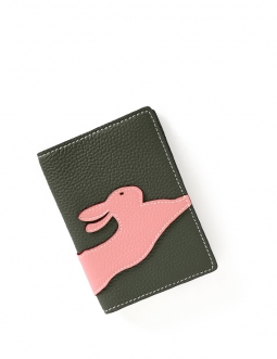 'En L'Air Voyage Lièvre' Nappa Leather Passport Holder Taiga