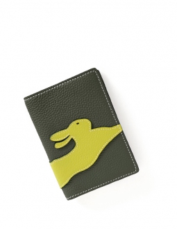 'En L'Air Voyage Lièvre' Nappa Leather Passport Holder Taiga