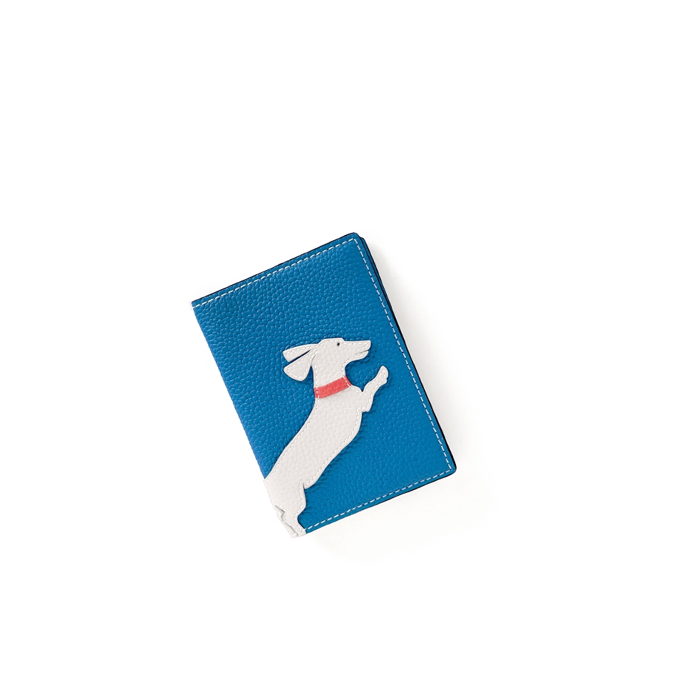 'En L'Air Voyage Téckel' Étui de Passeport Cuir Nappa Cyan