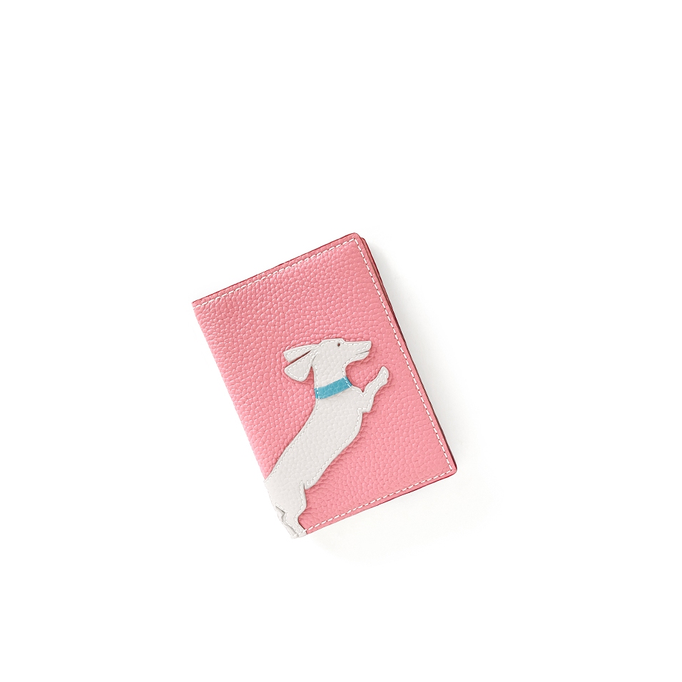 'En L'Air Voyage Téckel' Nappa Leather passport Holder Light Pink