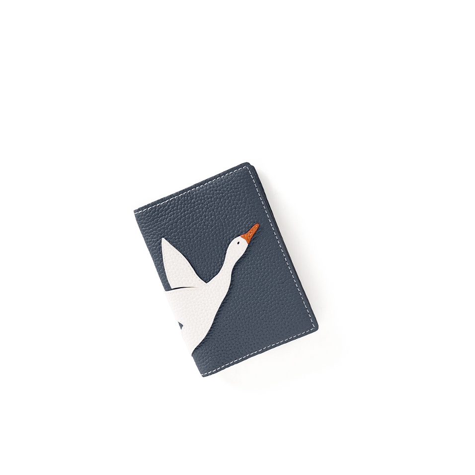 'En L'Air Voyage Oie' Nappa Leather passport Holder Night Blue