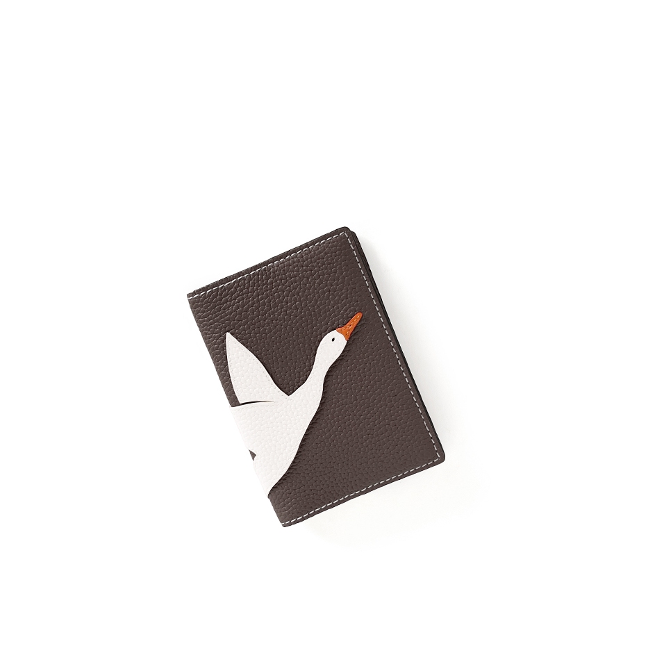 'En L'Air Voyage Oie' Nappa Leather passport Holder Chocolate