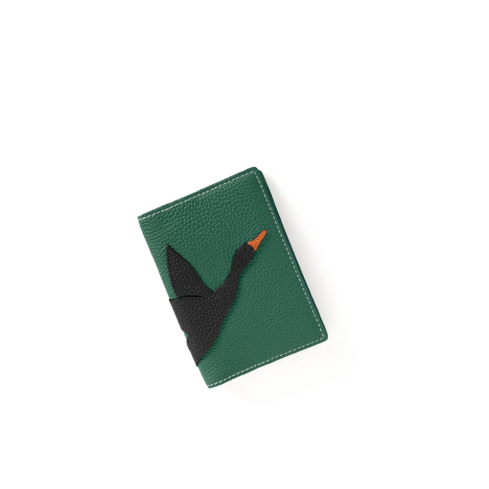 'En L'Air Voyage Oie' Nappa Leather passport Holder Vert Pin