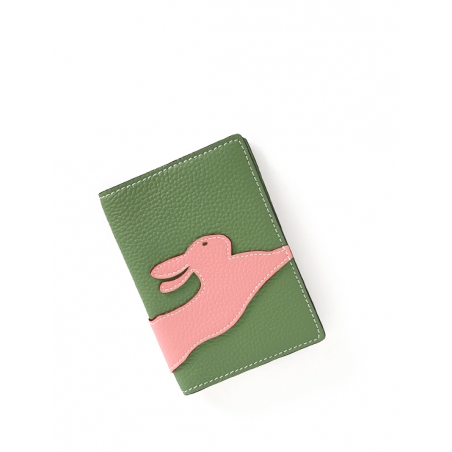 'En L'Air Voyage Lièvre' Nappa Leather Passport Holder Asperge