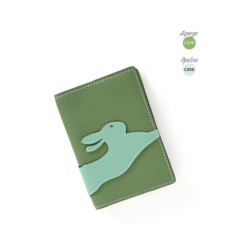 'En L'Air Voyage Lièvre' Nappa Leather Passport Holder Asperge