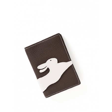 'En L'Air Voyage Lièvre' Nappa Leather Passport Holder Chocolate