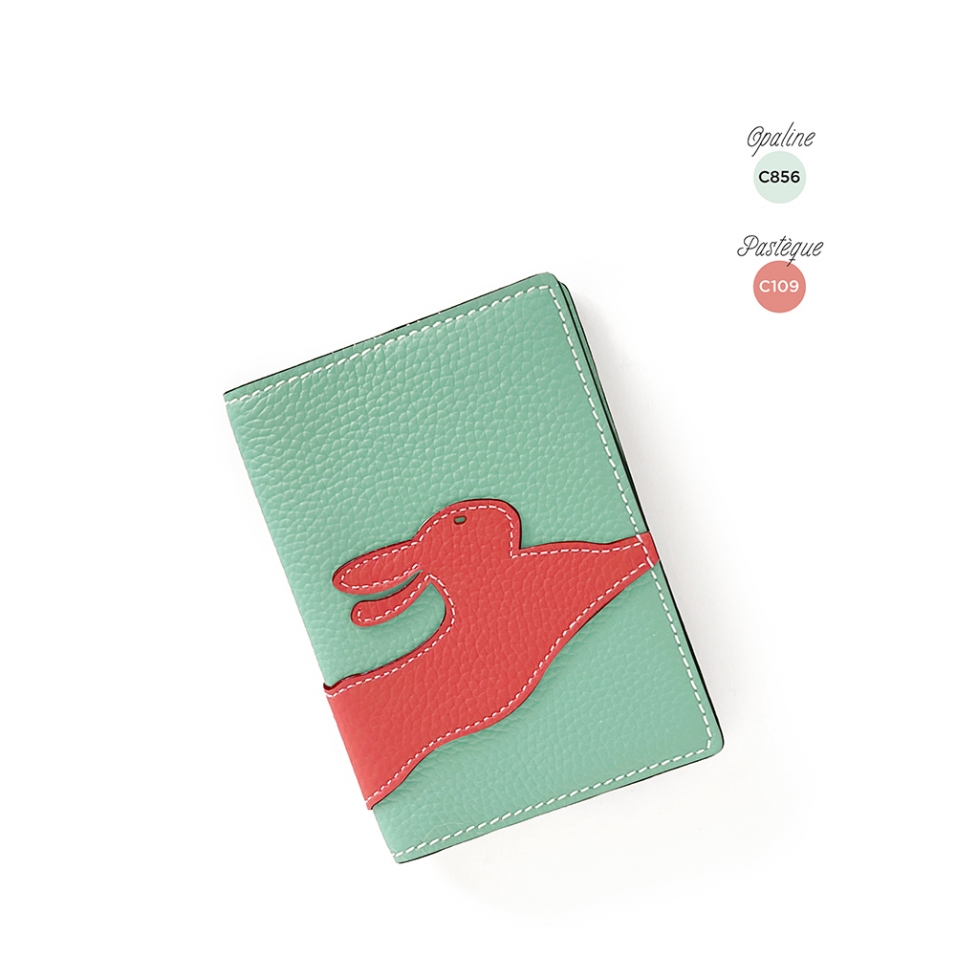 'En L'Air Voyage Lièvre' Étui de Passeport Cuir Nappa Opaline