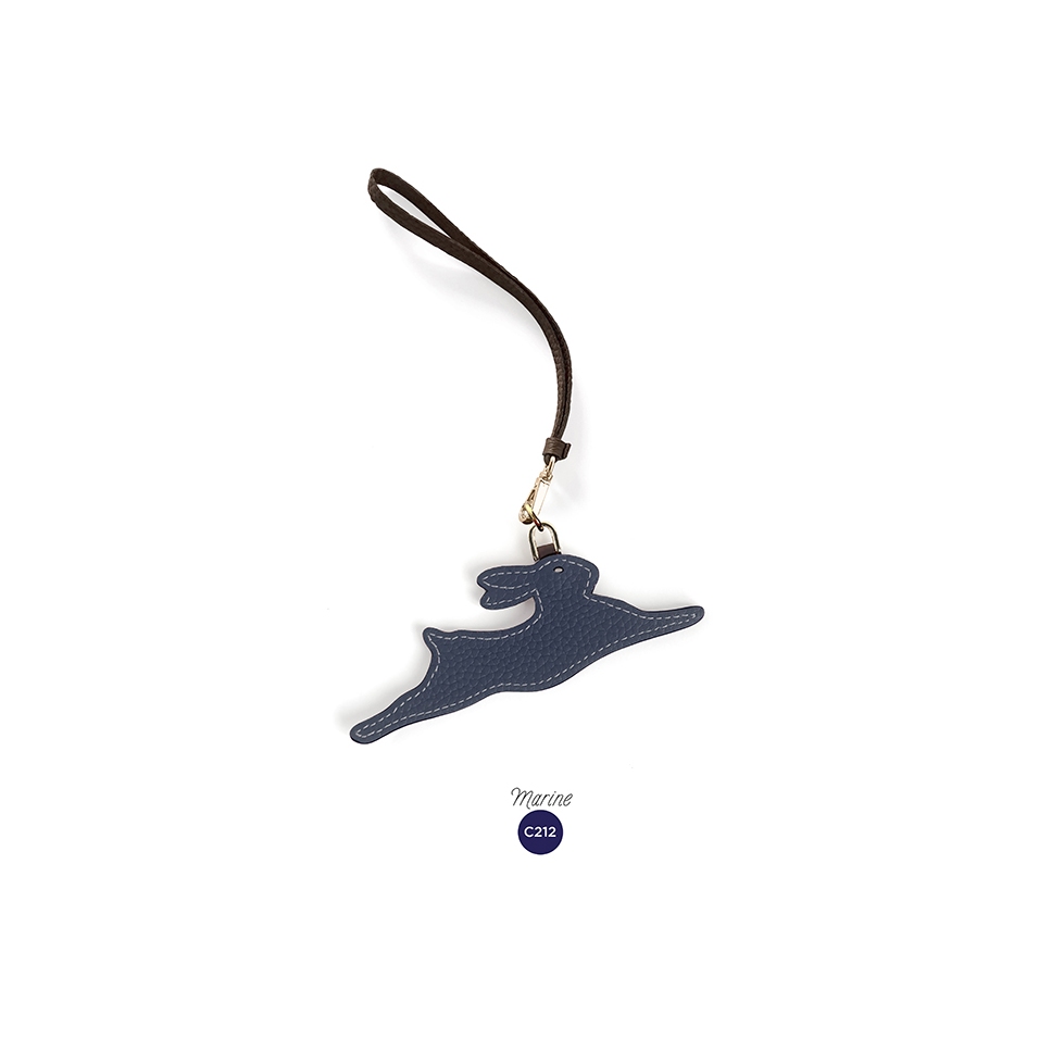 'En L'Air Clé Lièvre' Nappa Leather Key Chain and Charms Navy Blue & Gold