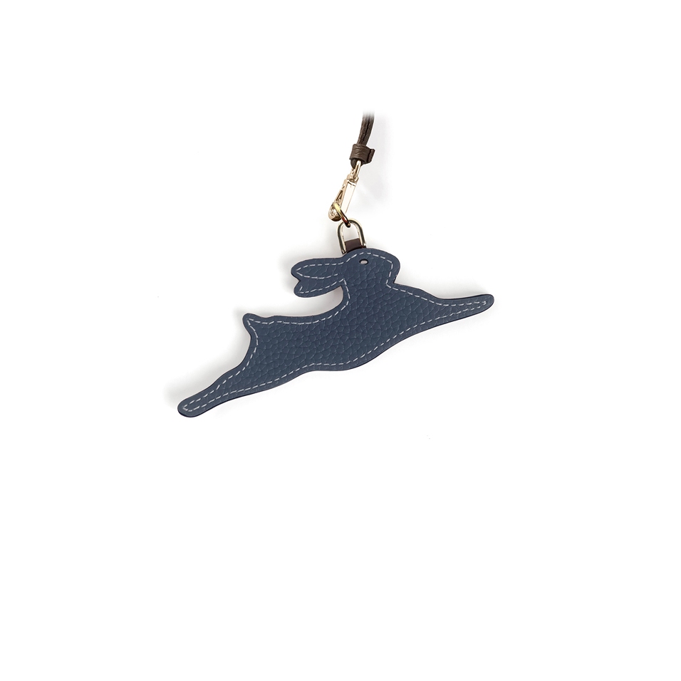 'En L'Air Clé Lièvre' Porte Clé et Charms en Cuir Nappa Bleu Nuit & Or