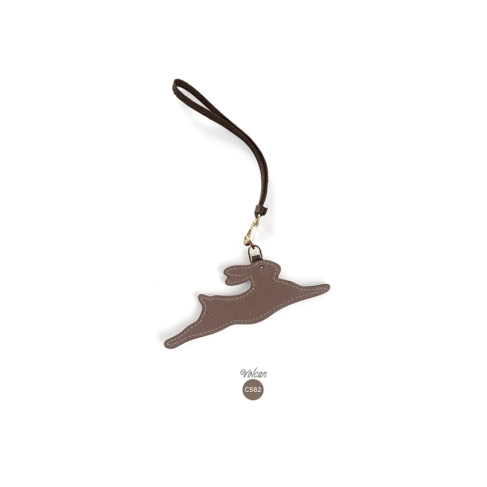 'En L'Air Clé Lièvre' Nappa Leather Key Chain and Charms Volcan & Gold
