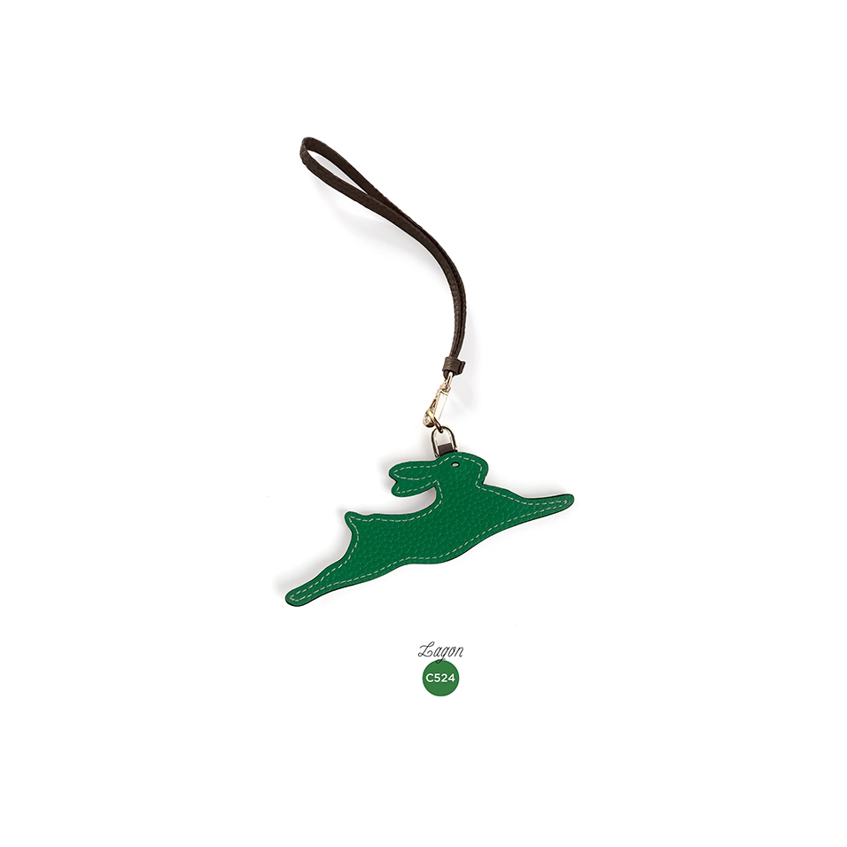 'En L'Air Clé Lièvre' Nappa Leather Key Chain and Charms Green & Gold