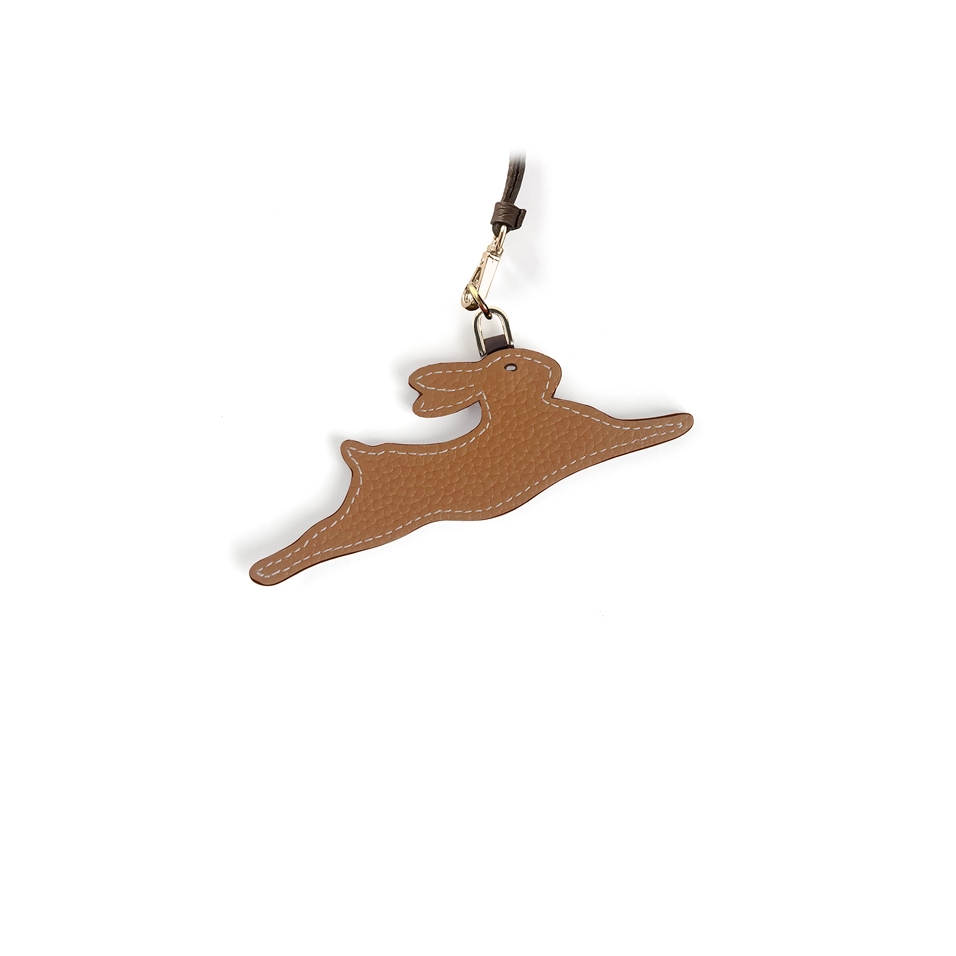 'En L'Air Clé Lièvre' Nappa Leather Key Chain and Charms Cognac & Gold