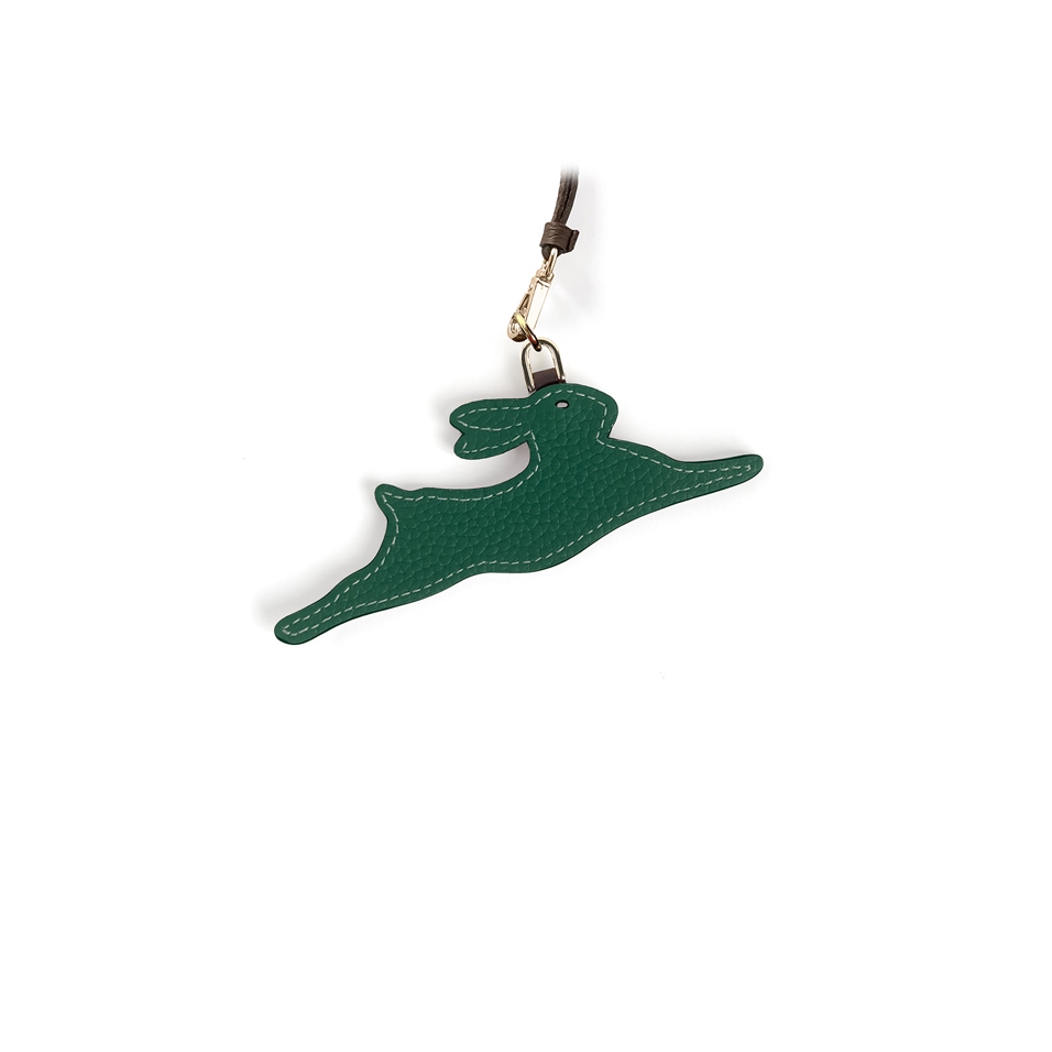 'En L'Air Clé Lièvre' Porte Clé et Charms en Cuir Nappa Vert Pin & Or