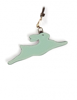 'En L'Air Clé Lièvre' Porte Clé et Charms en Cuir Nappa Opaline & Or