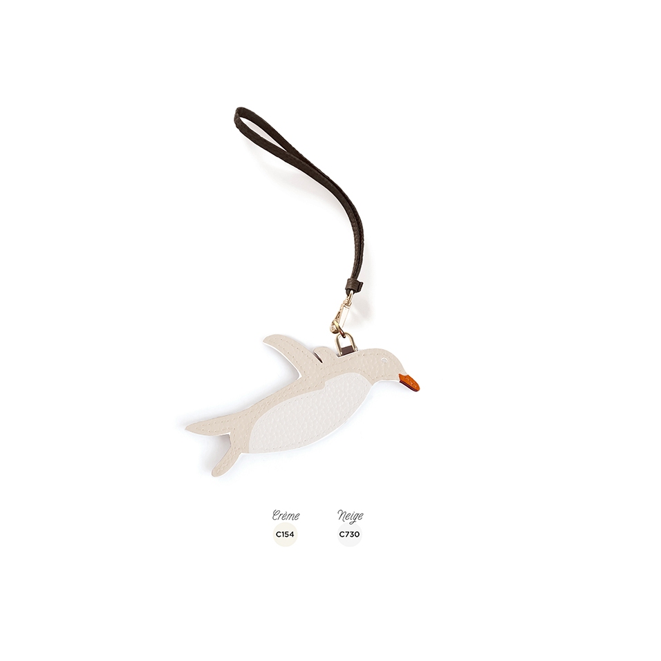 'En L'Air Clé Pingouin' Porte Clé et Charms en Cuir Nappa Crème & Or