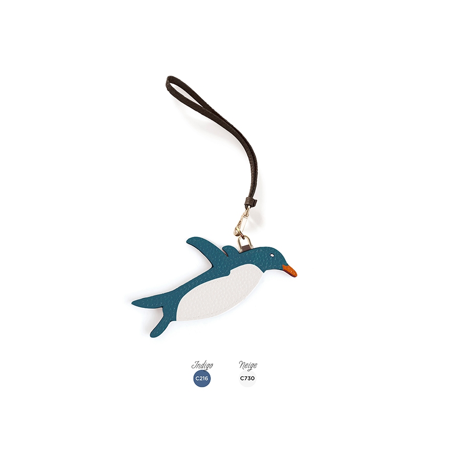 'En L'Air Clé Pingouin' Nappa Leather Key Chain and Charms Indigo & Gold