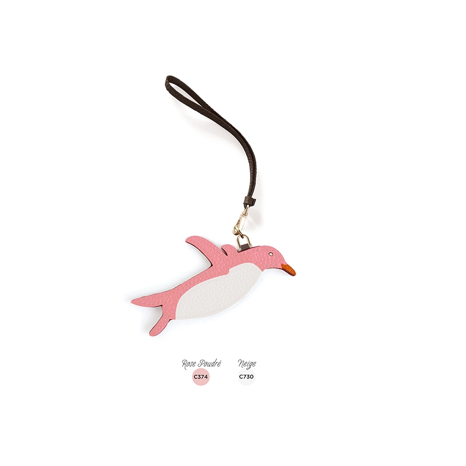 'En L'Air Clé Pingouin' Nappa Leather Key Chain and Charms Light Pink & Gold