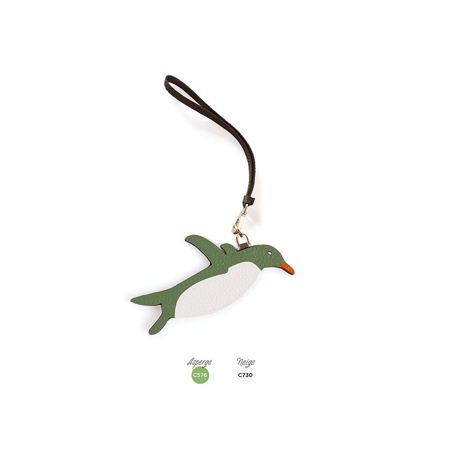 'En L'Air Clé Pingouin' Porte Clé et Charms en Cuir Nappa Asperge & Or