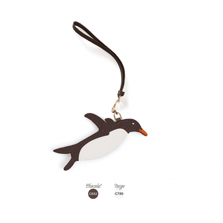 'En L'Air Clé Pingouin' Nappa Leather Key Chain and Charms Chocolate & Gold