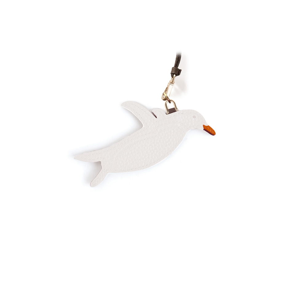 'En L'Air Clé Pingouin' Nappa Leather Key Chain and Charms Snow White & Gold
