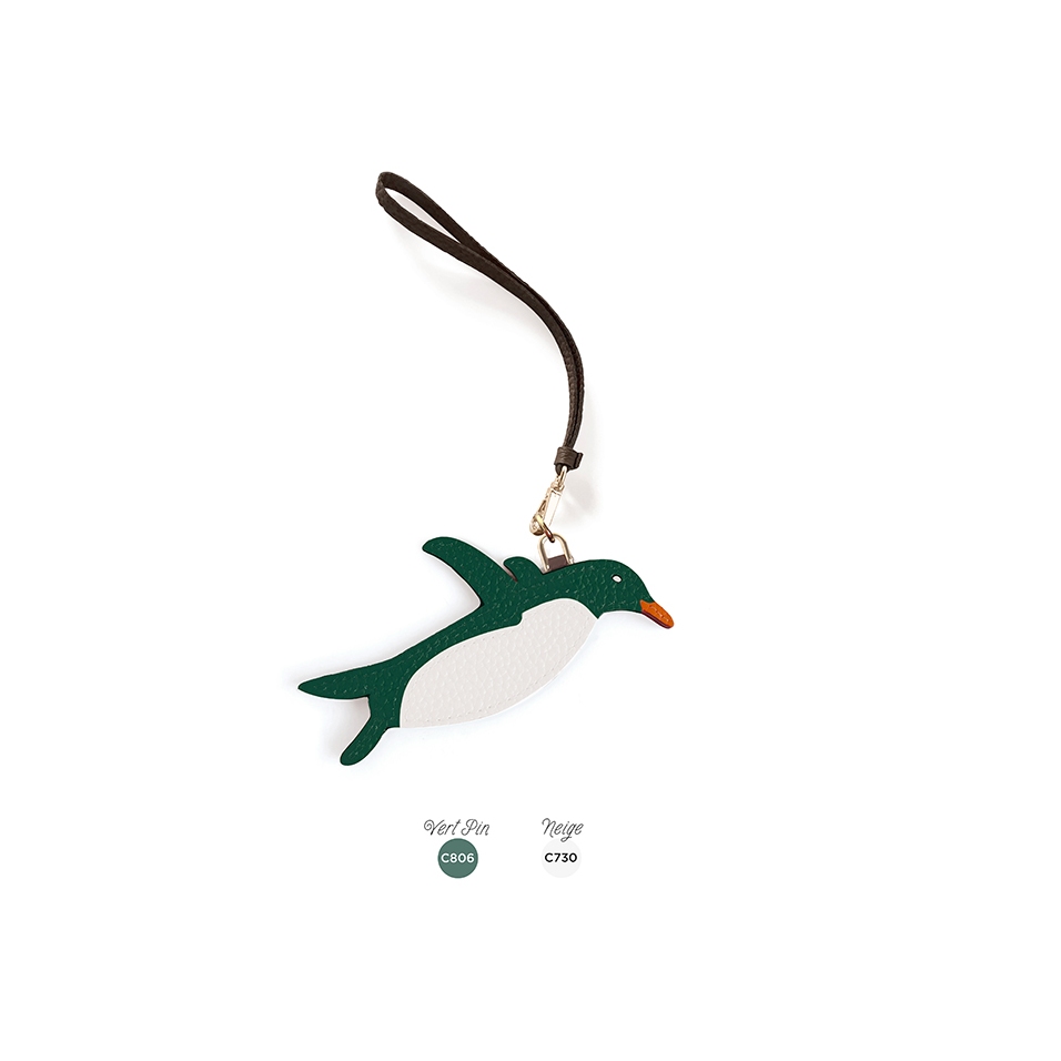 'En L'Air Clé Pingouin' Porte Clé et Charms en Cuir Nappa Vert Pin & Or