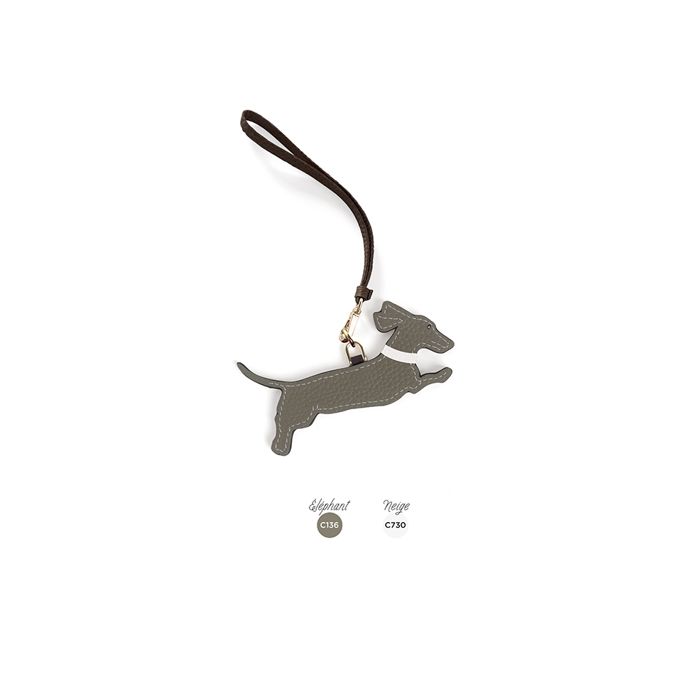 'En L'Air Clé Téckel' Porte Clé et Charms en Cuir Nappa Éléphant & Or