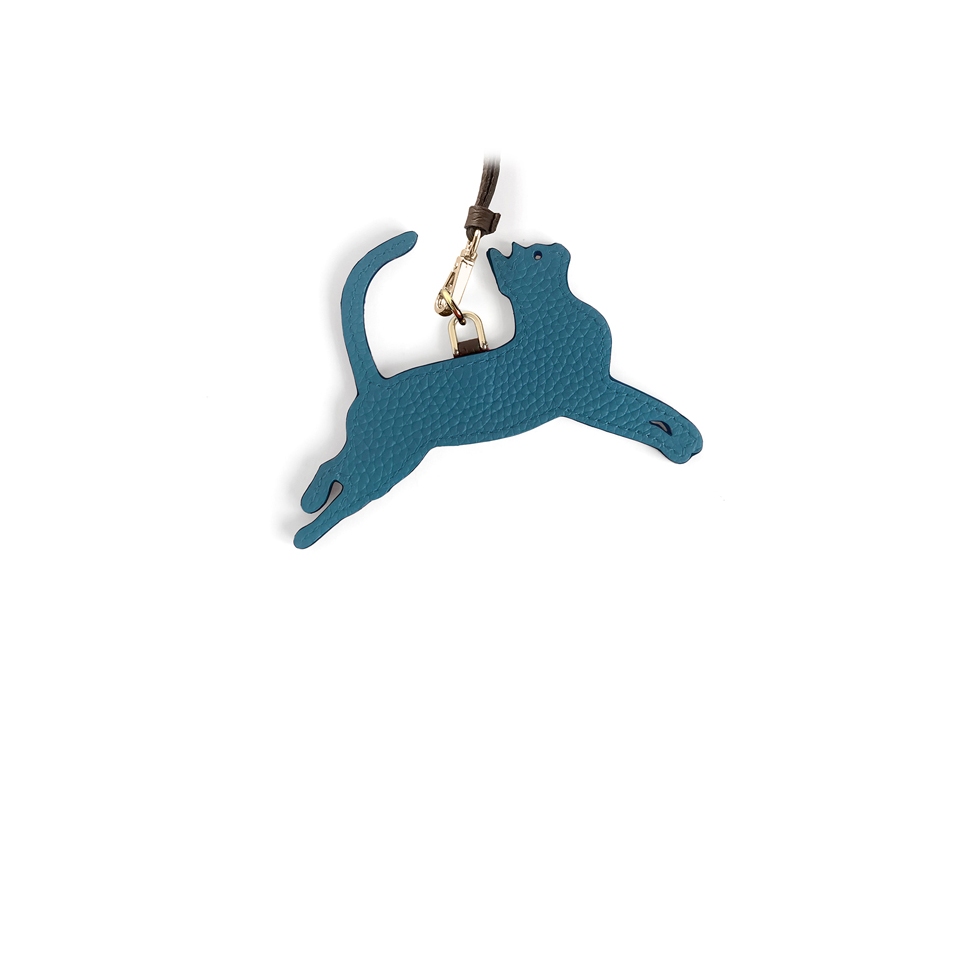 'En L'Air Clé Chat' Porte Clé et Charms en Cuir Nappa Indigo & Or