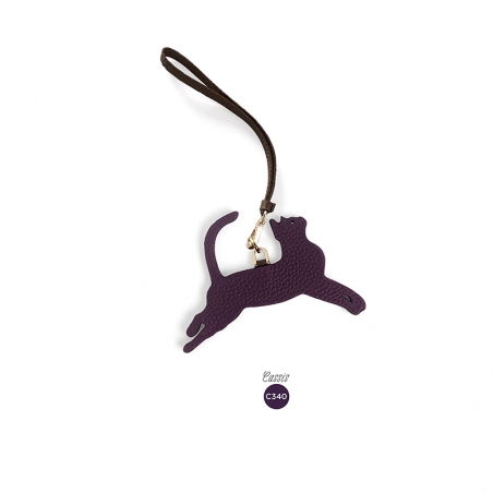 'En L'Air Clé Chat' Porte Clé et Charms en Cuir Nappa Cassis & Or