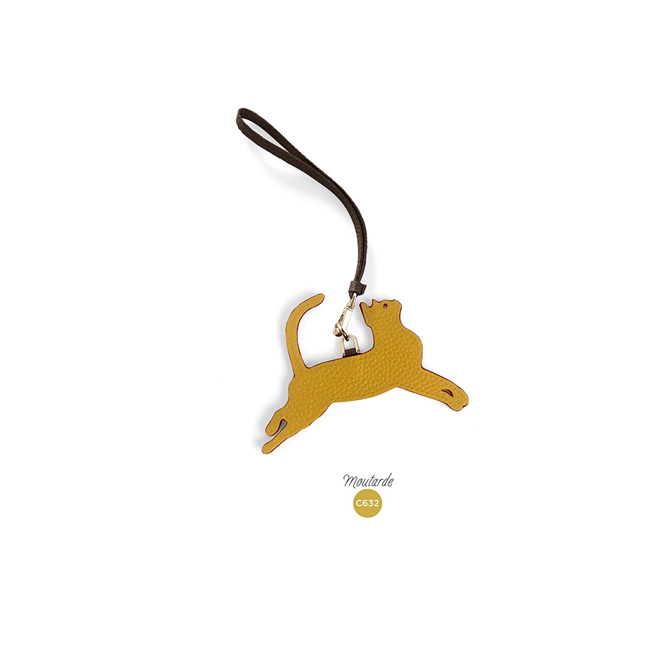 'En L'Air Clé Chat' Nappa Leather Key Chain and Charms Moutarde & Gold