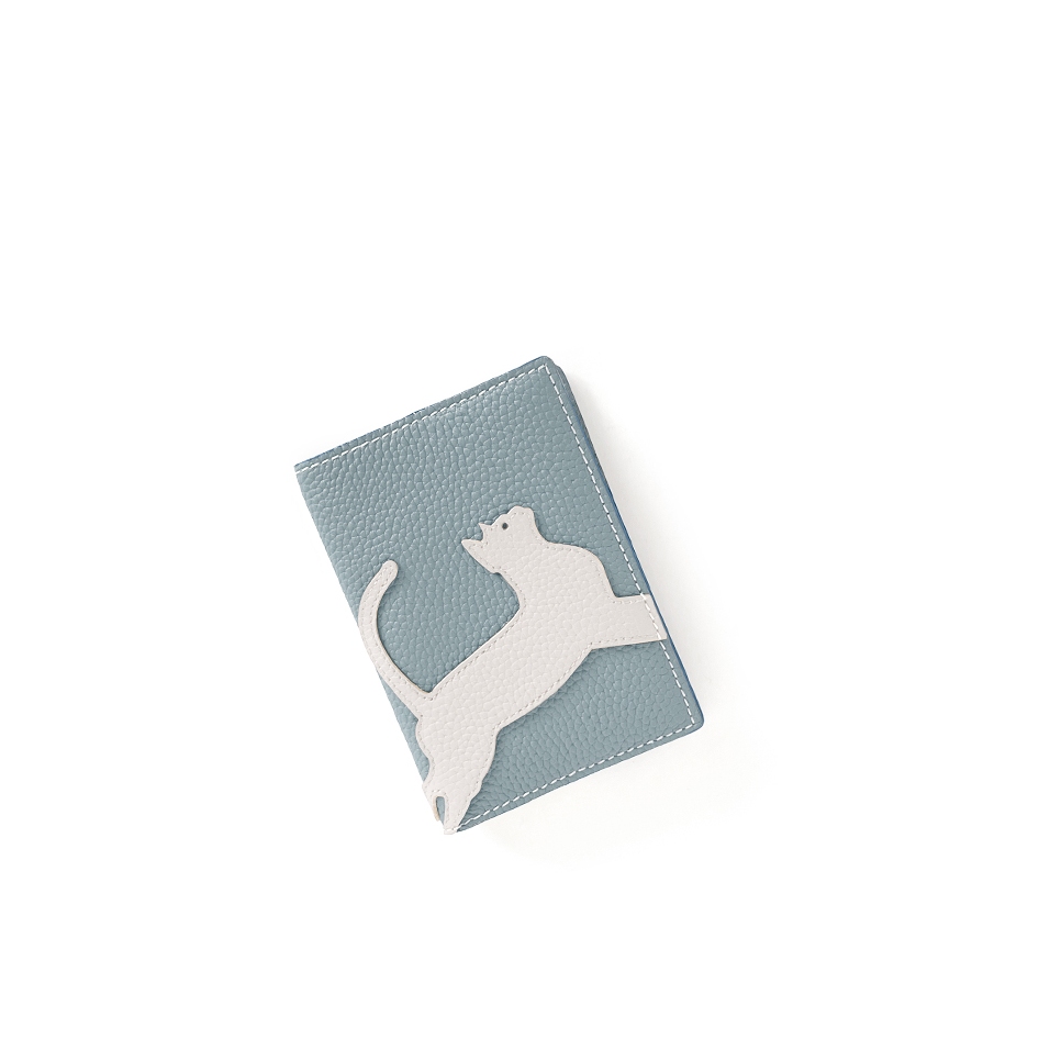'En L'Air Voyage Chat' Nappa Leather passport Holder Dragée